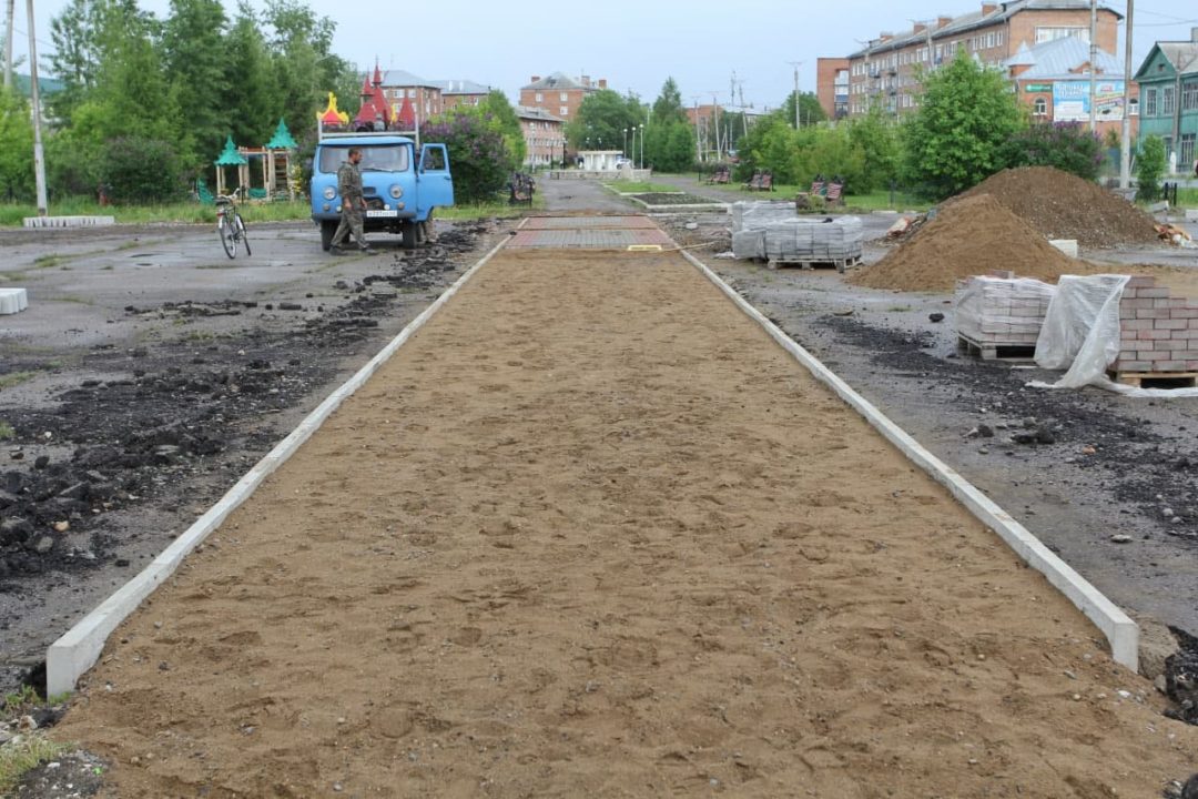 300 дворов и 71 общественное пространство благоустроят в Кузбассе в юбилейный год