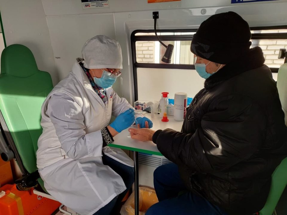 По поручению Сергея Цивилева в Кузбассе начали работу «Поезд здоровья» и кардиобригада
