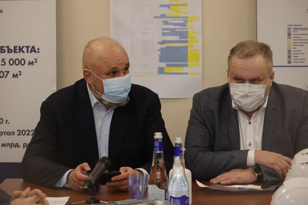 Сергей Цивилев проинспектировал строительство «Кузбасс-Арены»