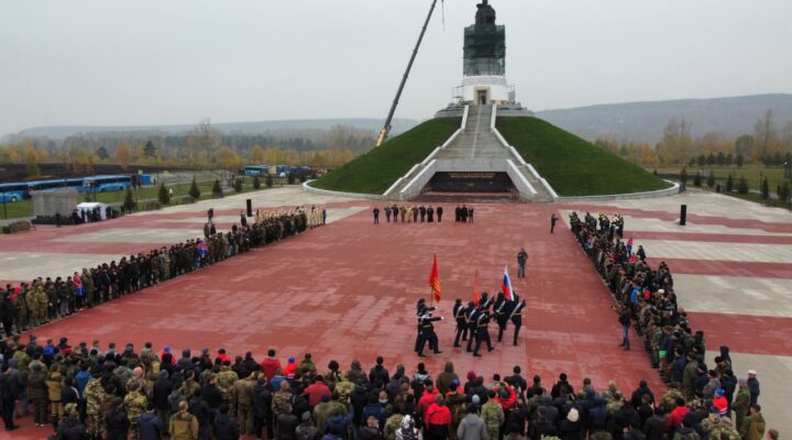 Пятая группа мобилизованных жителей КуZбасса отправилась в учебные центры 