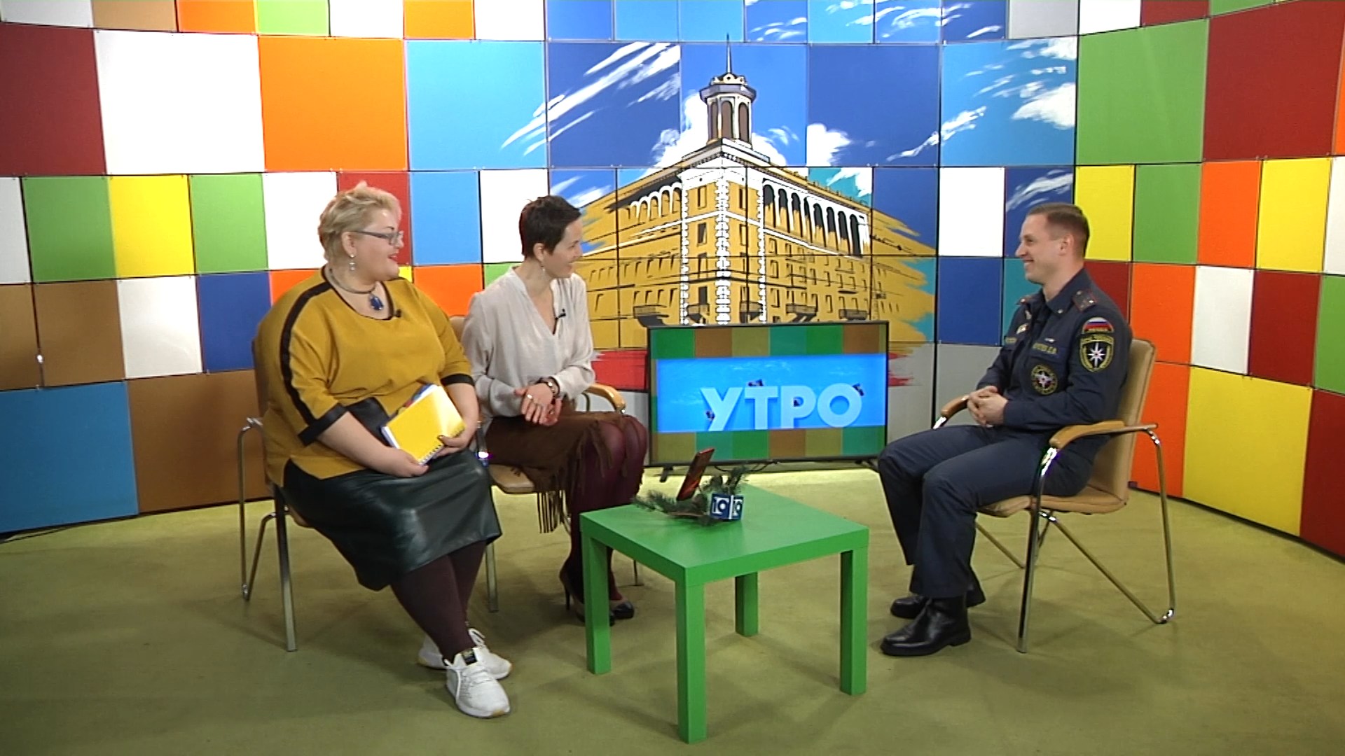 Чем опасны елки?