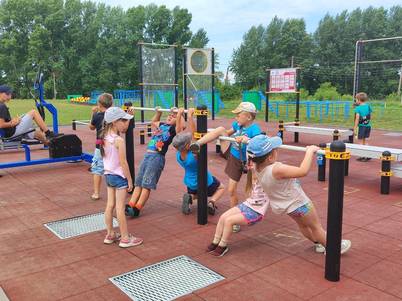 Спортивная площадка