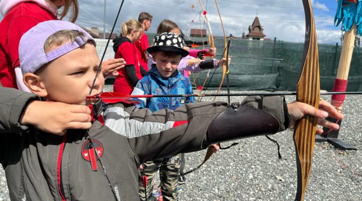 Дети из Горловки отдыхают в Шерегеше по приглашению губернатора Кузбасса Сергея Цивилева