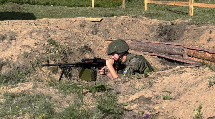 Военнослужащие военной службы по призыву ЦВО уничтожили условного противника в ходе занятий на полигоне в Кемеровской области