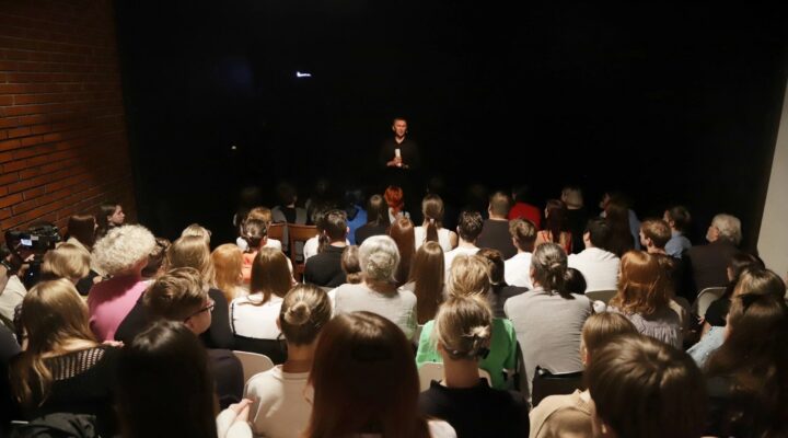 Профессиональные театры России покажут лучшие спектакли на фестивале «Кузбасс-fest – 2023: театр здесь!»