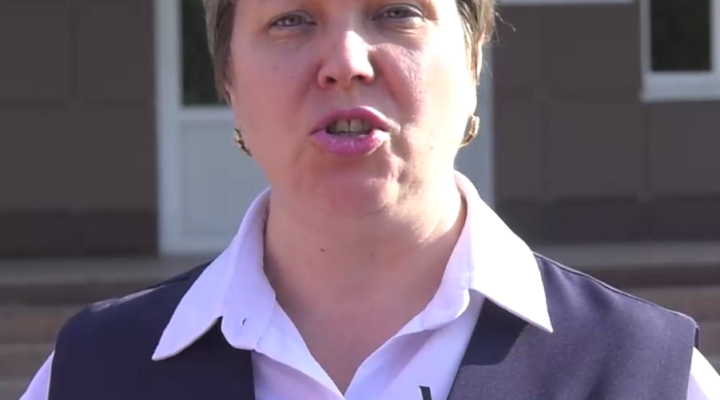 Директор полысаевской школы поддержала российских бойцов