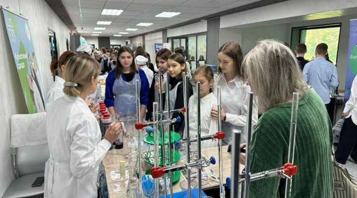 Старшеклассники Кузбасса принимают участие в фестивале профессий «Билет в будущее»