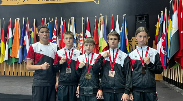 Кузбассовцы завоевали 4 медали на первенстве мира по тайскому боксу