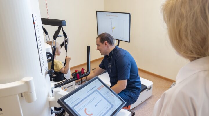 Новый реабилитационный комплекс в Кузбассе может научить детей заново ходить