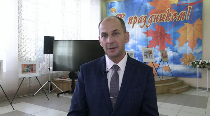 Виталий Бабичев, директор «Листвянской СОШ» Тяжинского округа, поддержал участников специальной военной операции