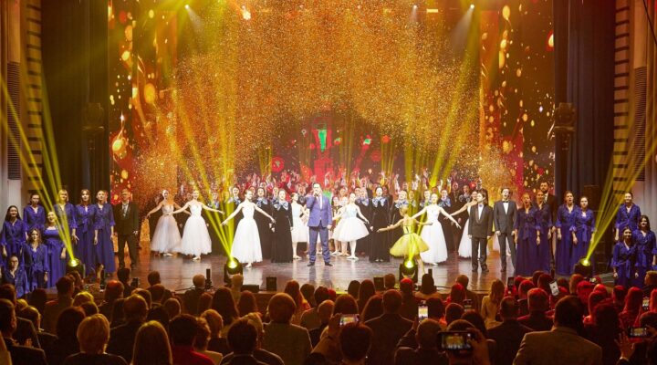 Сергей Цивилев поздравил Филармонию Кузбасса с 80-летием