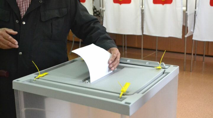 Жители Полысаева творчески подходят к процессу голосования