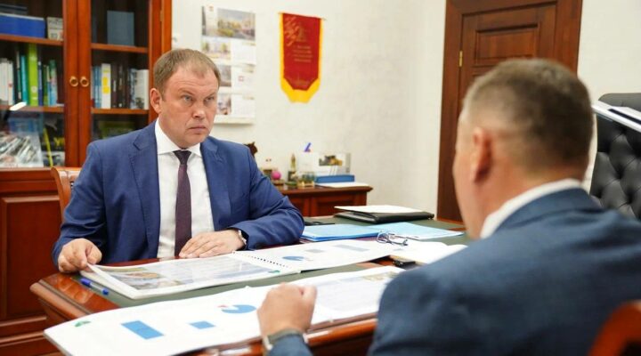 Илья Середюк и Евгений Курапов обсудили развитие Берёзовского округа