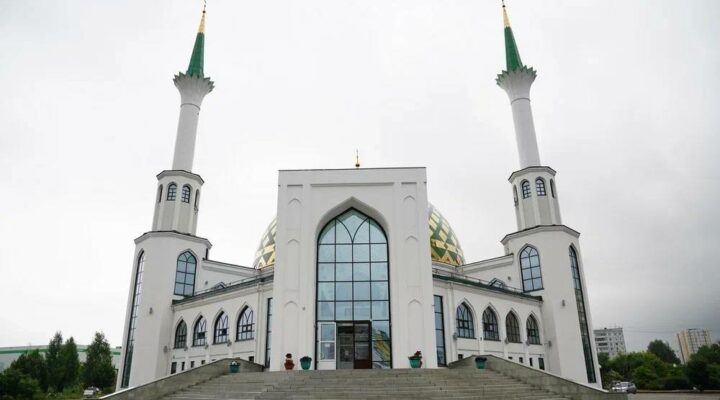 Илья Середюк поздравил мусульман Кузбасса с праздником Ураза-байрам