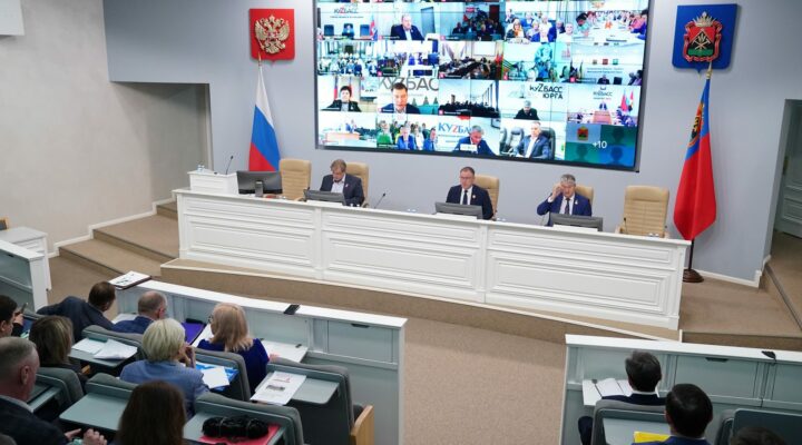 Губернатор Кузбасса подвел итоги прошедшей и поставил задачи на текущую неделю