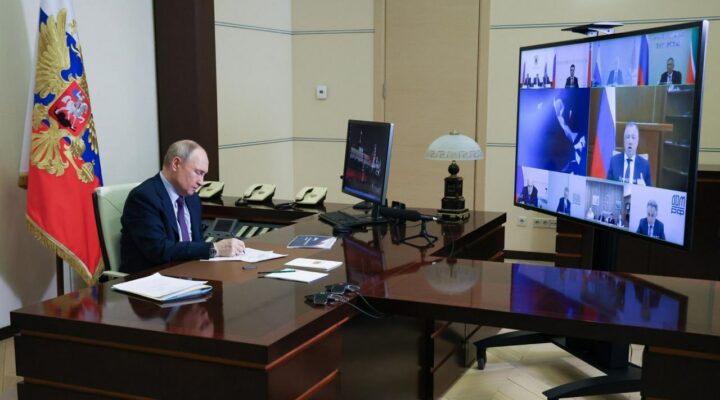 Владимир Путин поручил навести порядок в сфере льготного кредитования