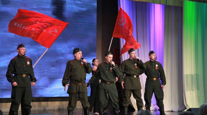 В «СУЭК-Кузбасс» прошел конкурс «Битва хоров», посвященный 80-летию Победы