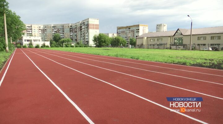 Глава города проинспектировал ремонт школ в Новоильинском районе