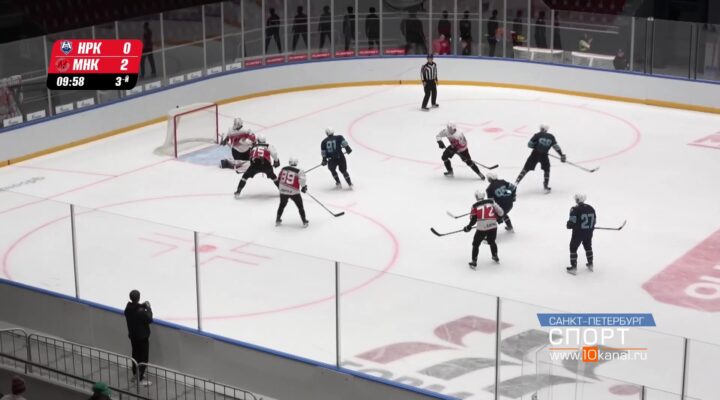 Голкипера «Металлурга» признали лучшим вратарём турнира