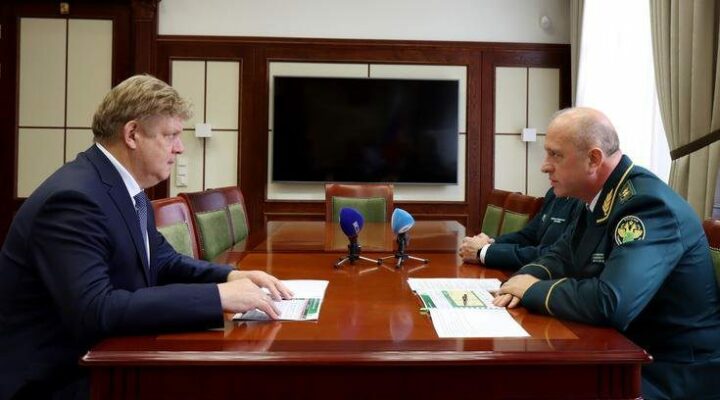 Полпред Анатолий Серышев провел рабочую встречу с руководителями таможенных органов СФО