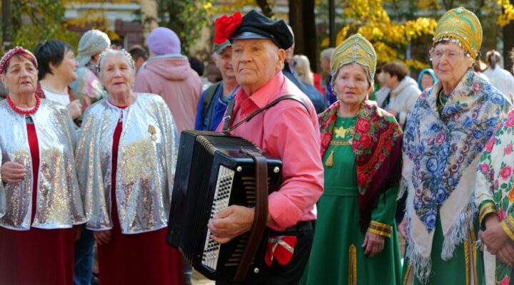 В Кузбассе празднуют Международный день пожилых людей