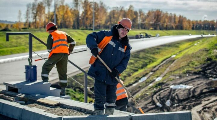 Илья Середюк поздравил кузбасских дорожников с профессиональным праздником