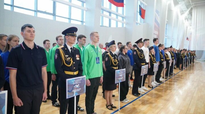 В Кузбассе стартовал чемпионат МВД России по плаванию