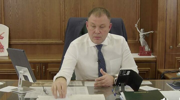 Губернатор Кузбасса почти три минуты звонил в отдел льготных лекарств Минздрава