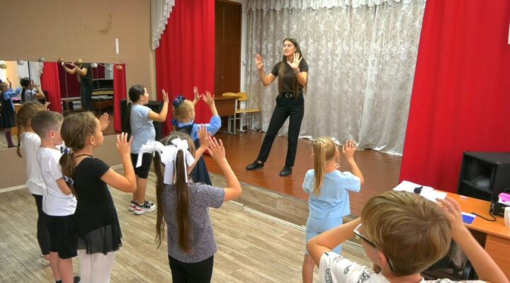 15 специалистов устроились в малые города и села Кузбасса по программе «Земский работник культуры»