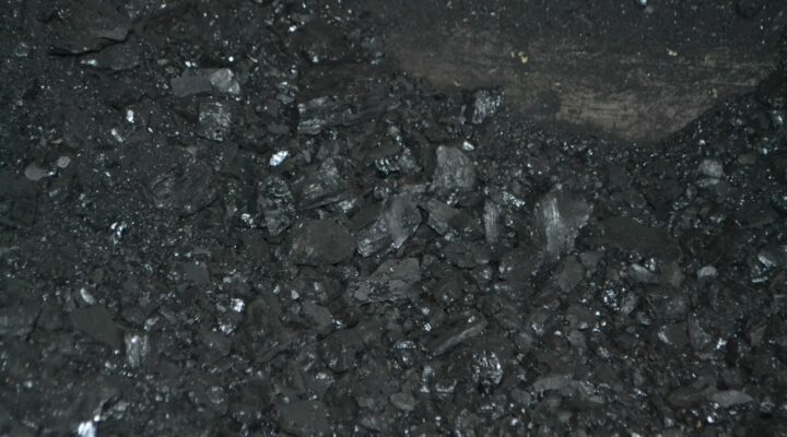 18 угледобывающих предприятий Кузбасса приостановили работу из-за экономических сложностей