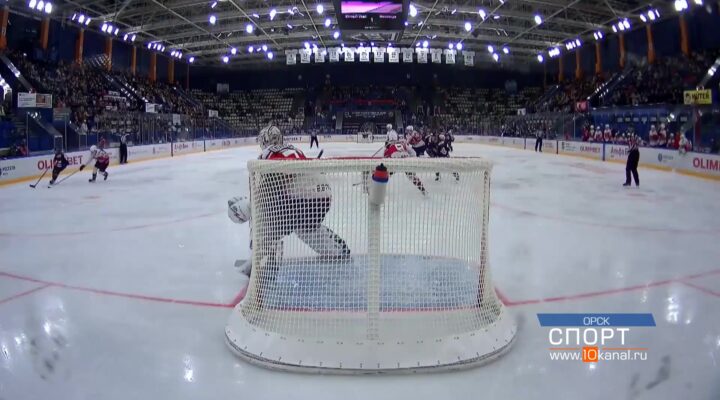 Голкипер «Металлурга» Никита Подскребалин провёл первый в сезоне матч на «0»