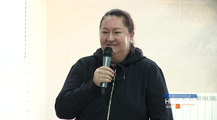 Юные новокузнецкие лыжники встретились с Еленой Вяльбе Юные новокузнецкие лыжники встретились с Еленой Вяльбе