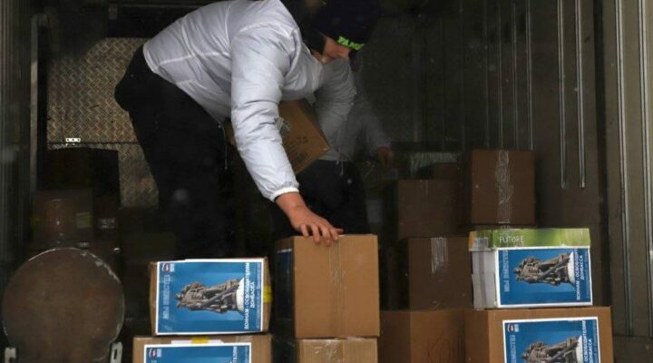 Более 20 тонн полезного груза отправят сегодня из Кузбасса в зону СВО